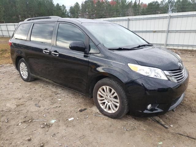 2016 Toyota Sienna XLE