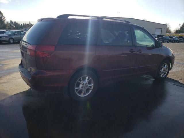 2004 Toyota Sienna XLE