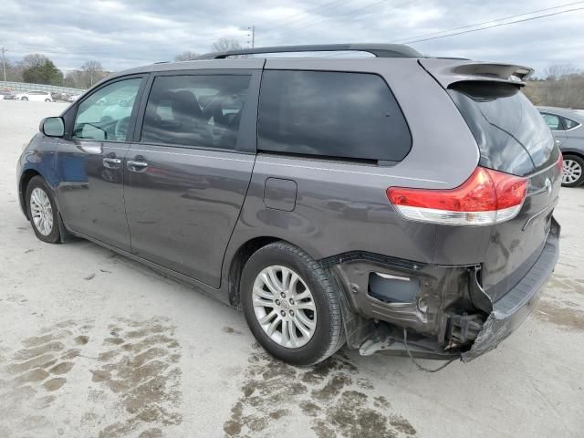 2012 Toyota Sienna XLE