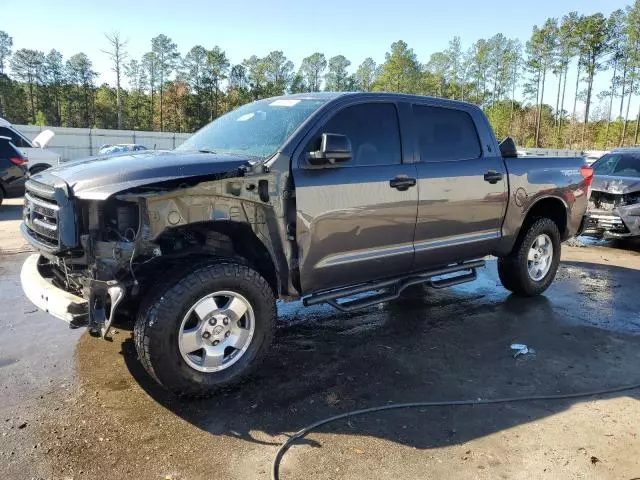 2013 Toyota Tundra Crewmax SR5