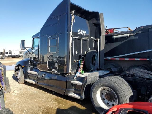 2012 Kenworth Construction T660