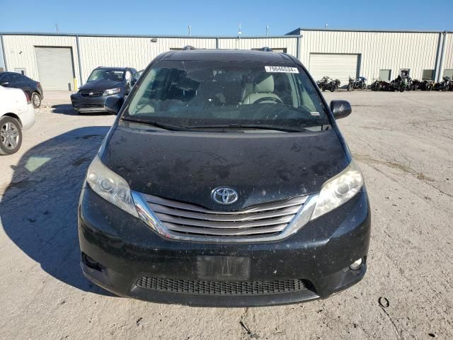 2015 Toyota Sienna XLE