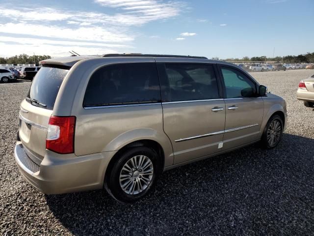 2013 Chrysler Town & Country Touring L