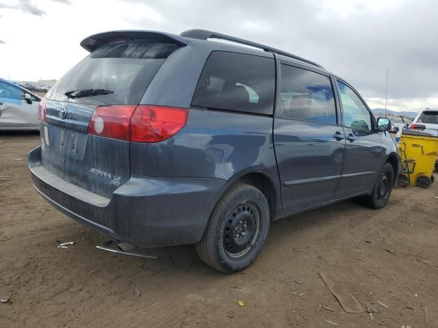 2006 Toyota Sienna LE