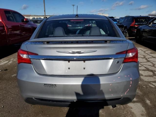 2013 Chrysler 200 Touring