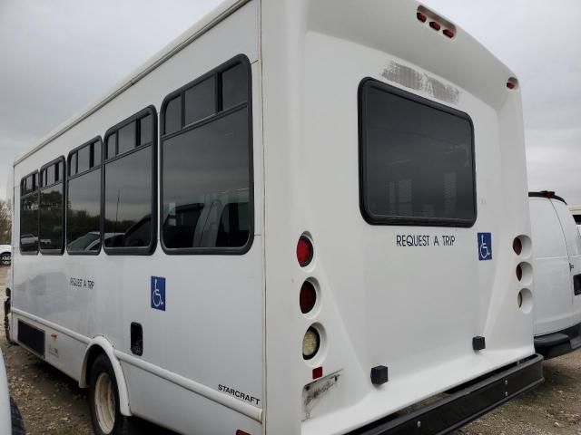 2014 Ford Econoline E450 Super Duty Cutaway Van