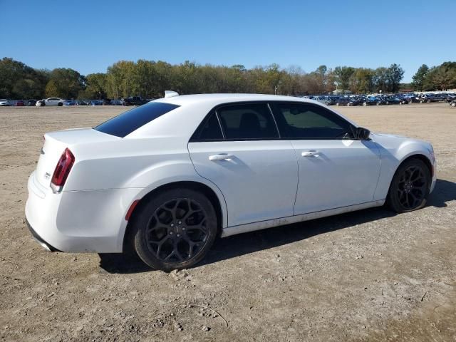 2019 Chrysler 300 Touring