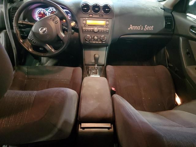 2010 Nissan Altima Base