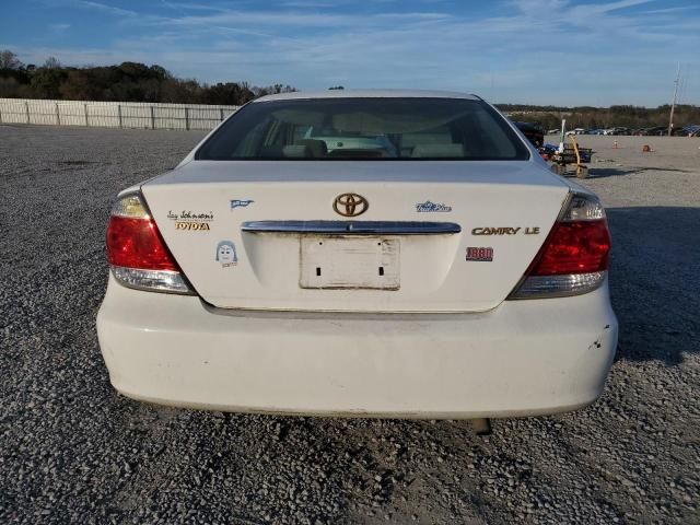 2005 Toyota Camry LE