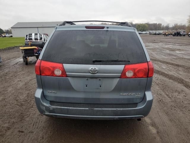 2010 Toyota Sienna LE