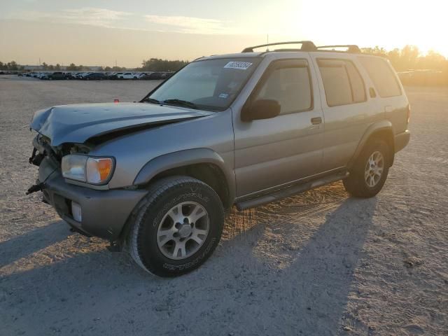 2000 Nissan Pathfinder LE