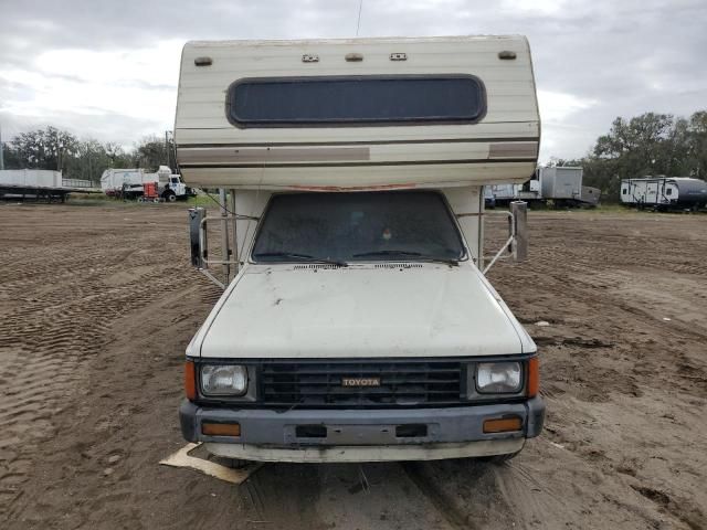 1985 Toyota Pickup Commercial / Camper RN55