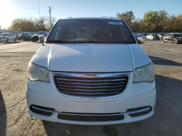 2011 Chrysler Town & Country Touring L