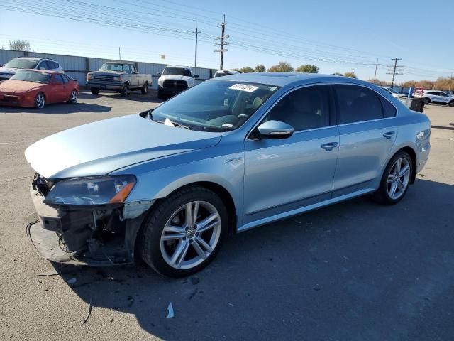 2012 Volkswagen Passat SEL