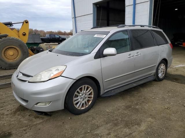 2007 Toyota Sienna XLE