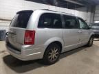 2009 Chrysler Town & Country Touring