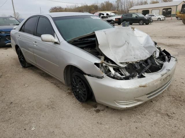 2004 Toyota Camry LE