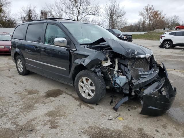 2010 Chrysler Town & Country Touring Plus