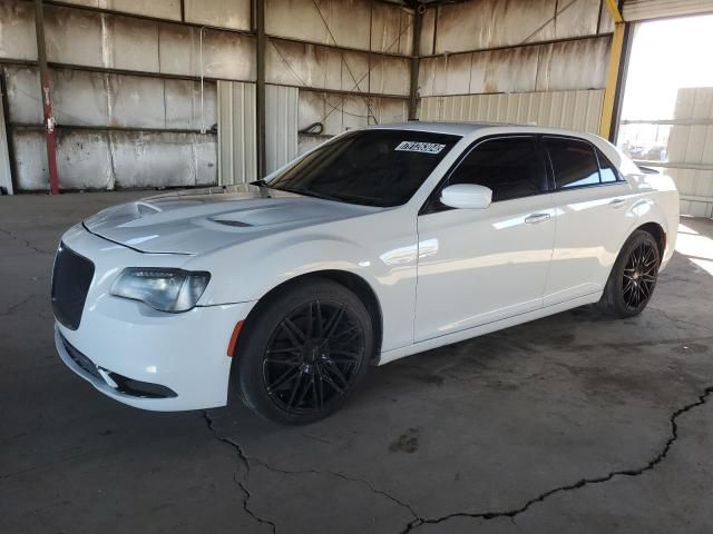 2018 Chrysler 300 S