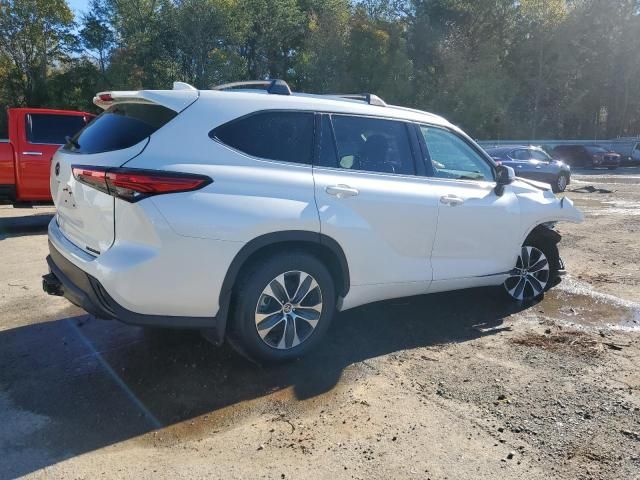 2021 Toyota Highlander XLE