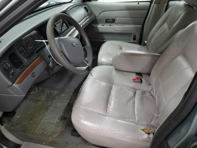 2005 Ford Crown Victoria LX