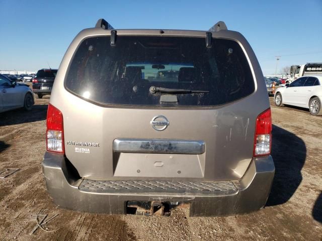 2006 Nissan Pathfinder LE