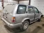 1999 Nissan Pathfinder LE