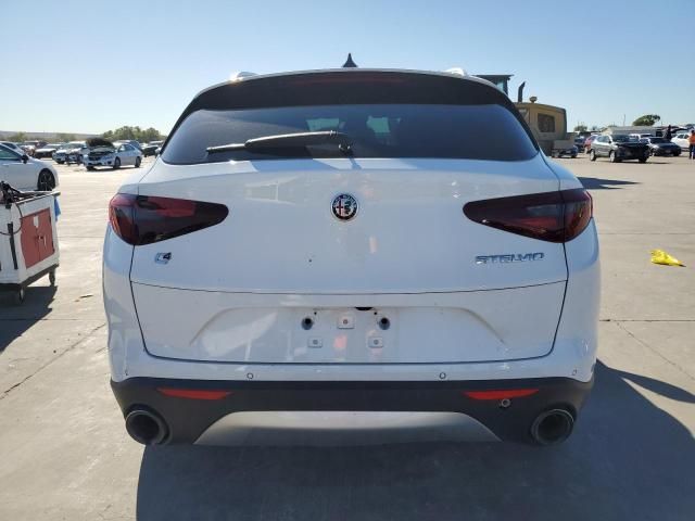 2018 Alfa Romeo Stelvio TI