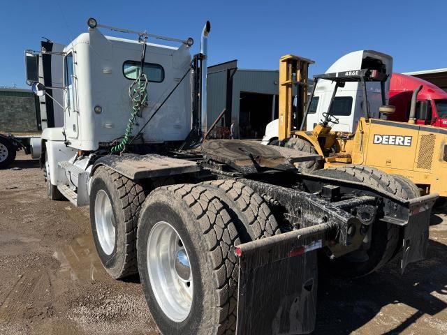 2000 Freightliner Conventional FLD120