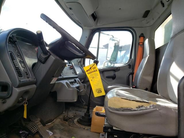 2007 Freightliner M2 106 Medium Duty