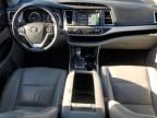 2017 Toyota Highlander SE