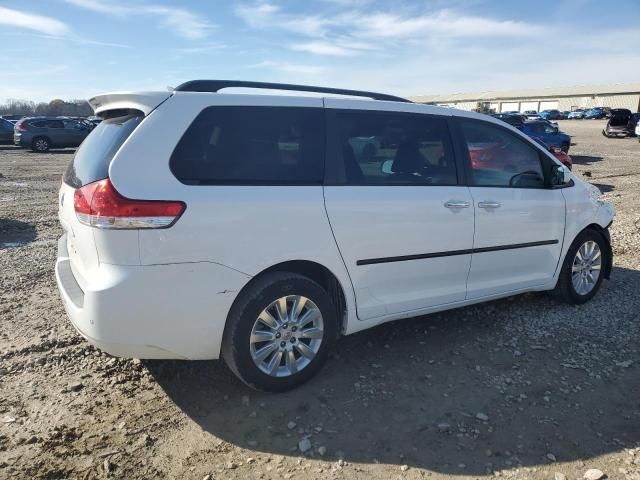 2013 Toyota Sienna XLE