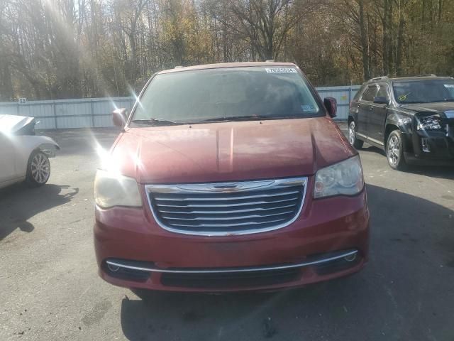 2013 Chrysler Town & Country Touring