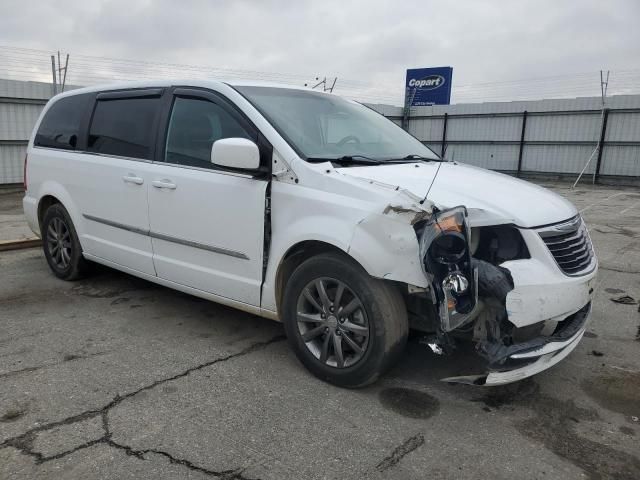 2015 Chrysler Town & Country S