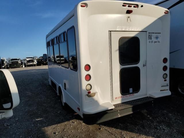 2019 Ford Econoline E350 Super Duty Cutaway Van