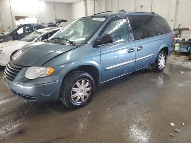 2006 Chrysler Town & Country Touring