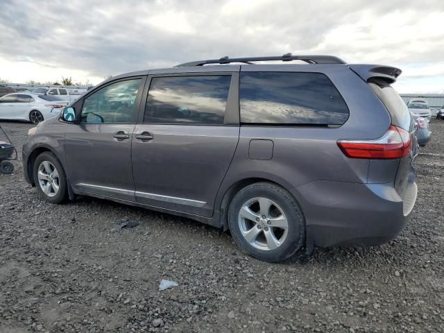 2015 Toyota Sienna LE