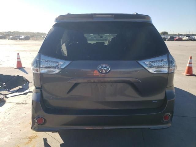 2017 Toyota Sienna SE