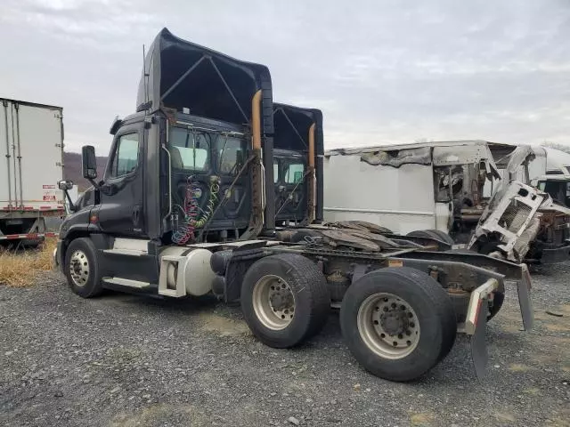 2017 Freightliner Cascadia 125