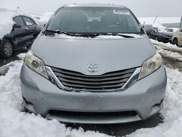 2011 Toyota Sienna XLE