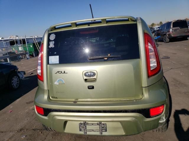 2012 KIA Soul +