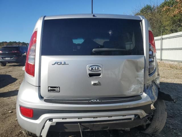 2012 KIA Soul +