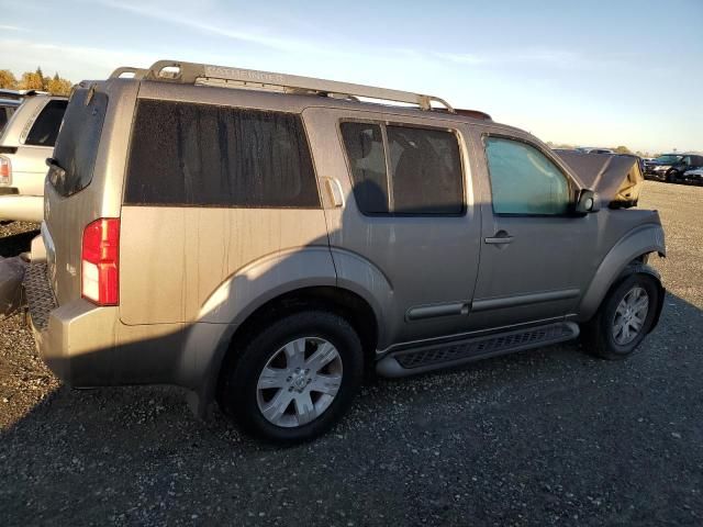 2005 Nissan Pathfinder LE