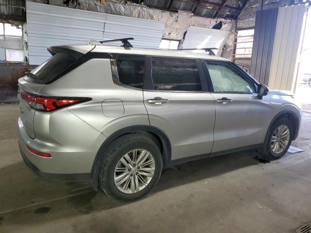 2022 Mitsubishi Outlander ES