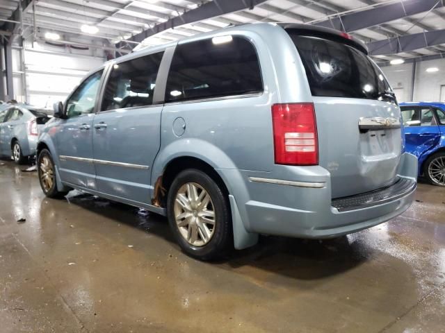 2010 Chrysler Town & Country Touring