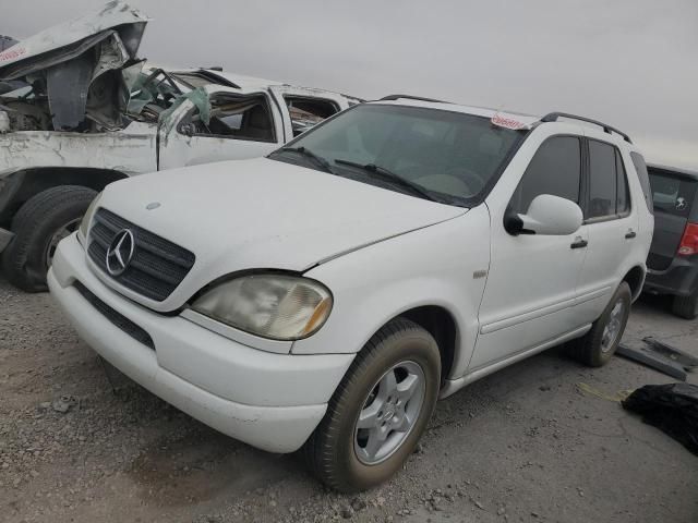 2000 Mercedes-Benz ML 320