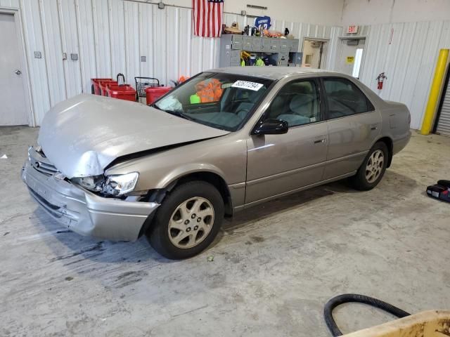 1999 Toyota Camry LE