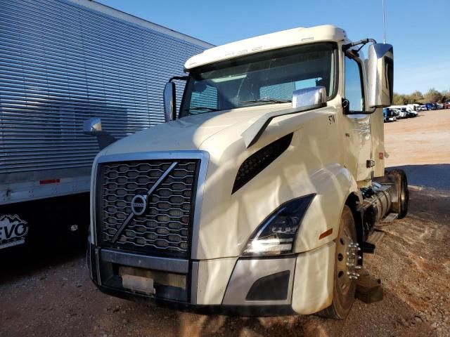 2018 Volvo VN VNL