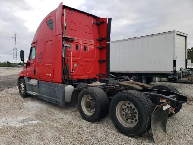 2014 Freightliner Cascadia 125