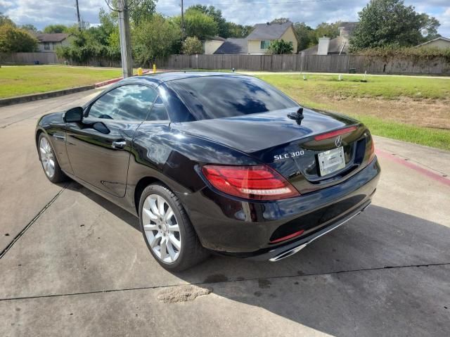 2017 Mercedes-Benz SLC 300